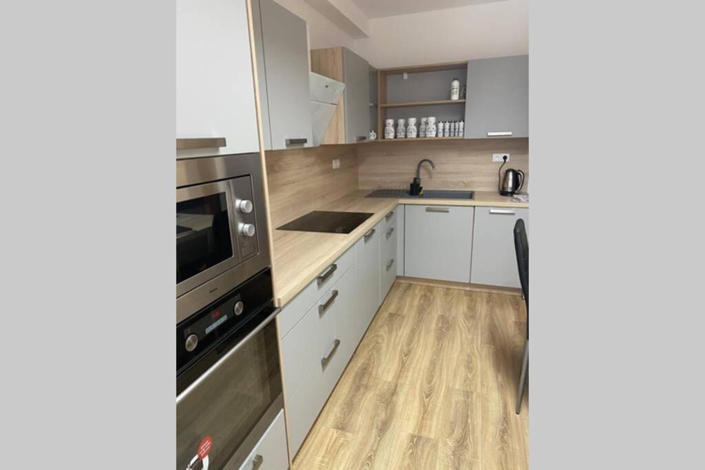 Apartman Solax, Ucnovska 8, Kosice Saca Екстериор снимка