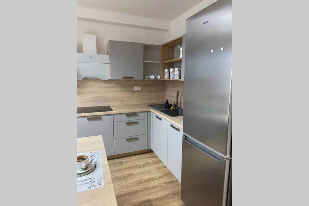 Apartman Solax, Ucnovska 8, Kosice Saca Екстериор снимка