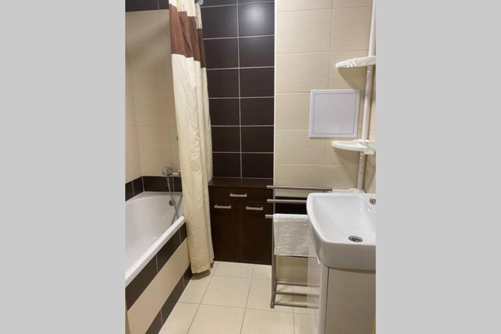 Apartman Solax, Ucnovska 8, Kosice Saca Екстериор снимка